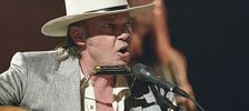 Neil Young отново ще записва с бандата Crazy Horse