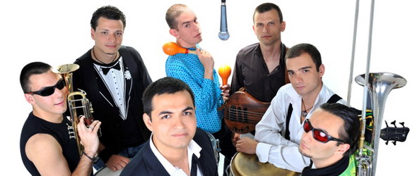 Луда латино нощ с Манго Дуенде