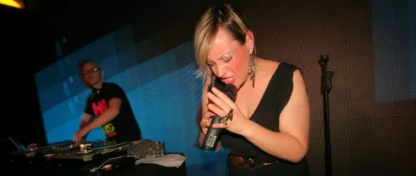 Алис Ръсел в Sofia Live Club: нахилена ярост и чудовищно гласище