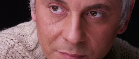 Стенли отново на сцена!