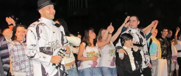 Румънеца и Енчев събраха 8 000 лева за болната Алекс