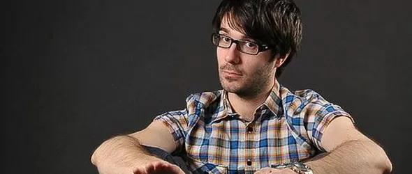 Френският диджей Giom зад пулта в Червило