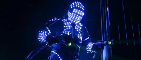 Румънеца и Енчев пускат уникален робот във Варна Тауърс