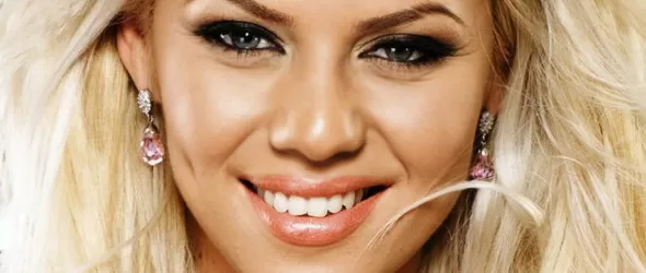 Поп-фолк звездите се изнасят на Коледа в чужбина