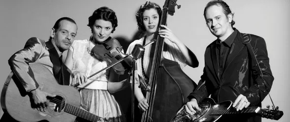 Ирландка опъва акордеона за Лили Ъф Дъ Уест