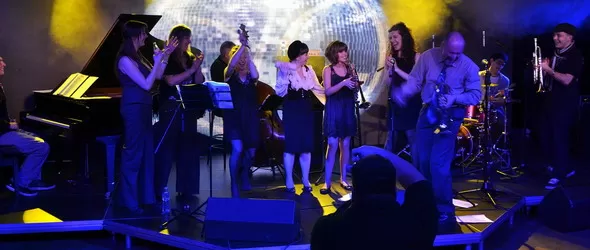 Училище за певци D Stars представя само хитове