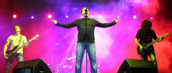 С музика за Сандра в Sofia Live Club