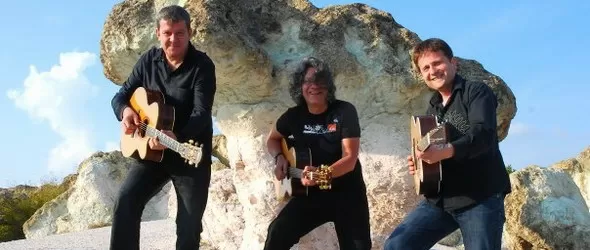 Акустично трио 3000 и Милена Славова ексклузивно в Строежа