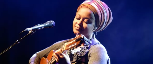 Сара Тавареш ще пее в София на 14 май