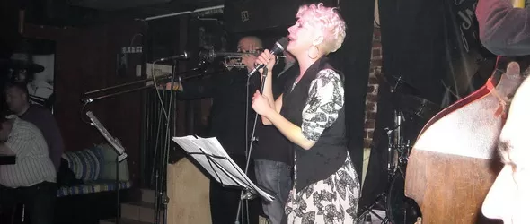 Поли Генова излетя за Молдова