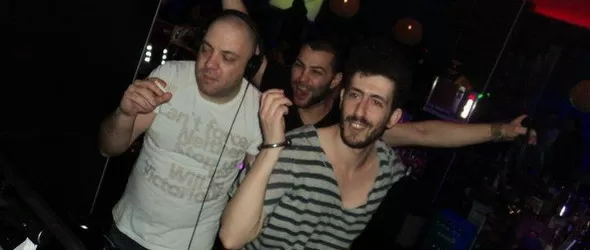 Алфа радио празнува 15 години с партита до края на месеца