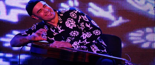 Антонио Форчоне: 3 китари и тройно повече смях в Sofia Live Club