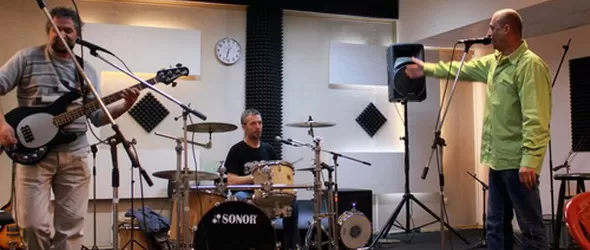 Контрол удрят в оригинален състав хедлайн на концерта довечера