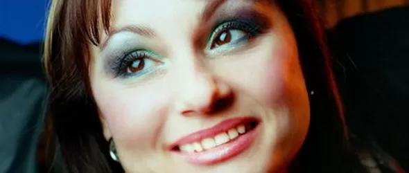 Тони Димитрова пее на купона на телевизия Европа