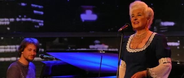 Гласът на Янка Рупкина - за Поли Генова