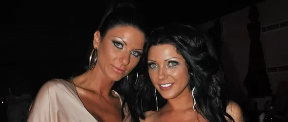 Емануела купоняса с бъдещата си кума