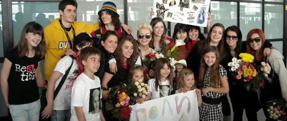 Поли Генова кацна в София