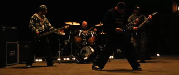 Zaplaxa пуснаха официално първия си клип