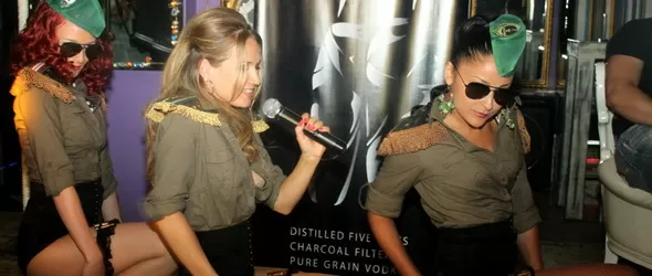 Лора Караджова и Mr.BiG разтърсиха столичен клуб