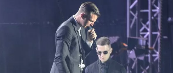 Hurts на Loop Elevation 2011