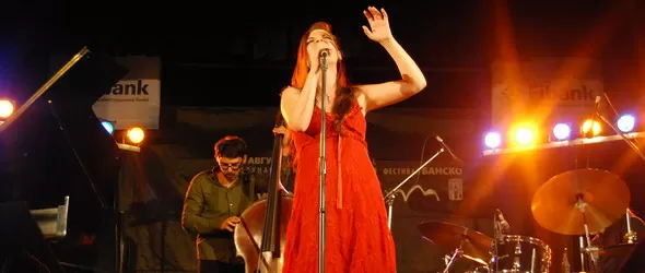 Дъжд премести джаз феста в Банско на закрито