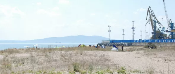 Централният плаж свети часове след Spirit Of Burgas 2011