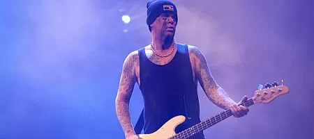 Почина басистът Пол Рейвън (Министри, Килинг Джоук)