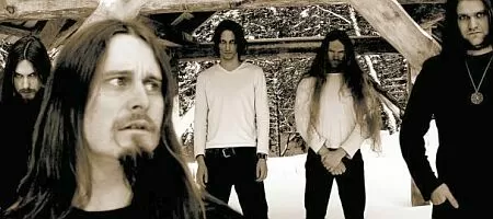 Енслейвд крадат овца в протест срещу пиратството