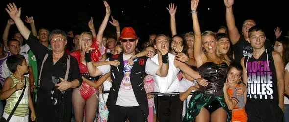 Deep Zone дебютираха с новата си певица Надя на живо в Хасково