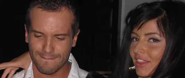 Крум изнесе Дебора на ръце до сцената