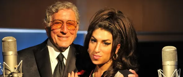 Amy Winehouse на нов глас от отвъдното