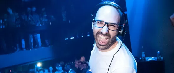 С DJ Chus върху кладата на хауса в клуб Ялта