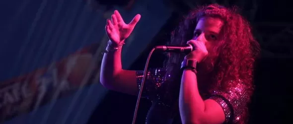 Родни дъбстеп  и бийтбокс надежди рамо до рамо със 16bit