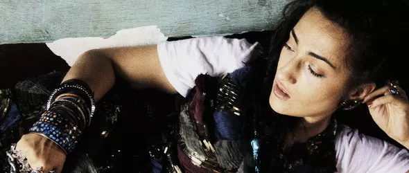 Инди Зара идва с петима музиканти за концерта си у нас