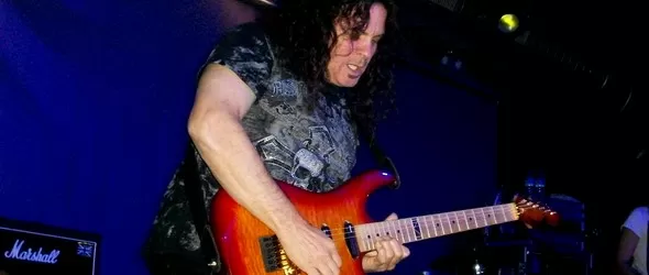Vinnie Moore в София: китарни експлозии и здрави ритми