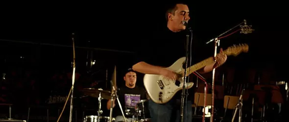 The Barbarones’ People & Bricks Mini Tour продължава