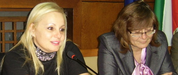 Тони Димитрова пожелава и на бургазлии: Добър вечер, добър ден