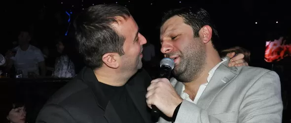 Тони Стораро и Азис пяха на уше за шефа си в Night Flight