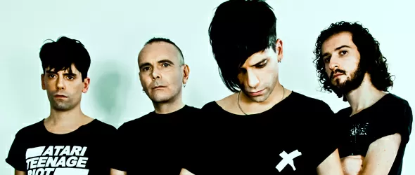 Масиран електронен саунд с тежки китари на Аларма Пънк Джаз