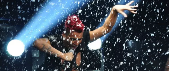 Шеф Манчев аплодира Азис в Night Flight