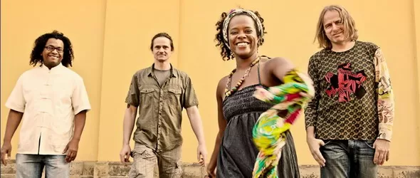 Mo Horizons с Denis M Baye на фронта в Sofia Live Club