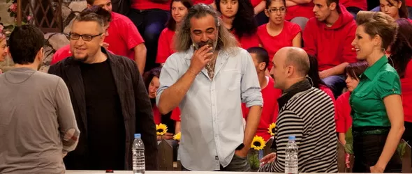 Джина Стоева на нож срещу Юлиан Константинов в Аз обичам България