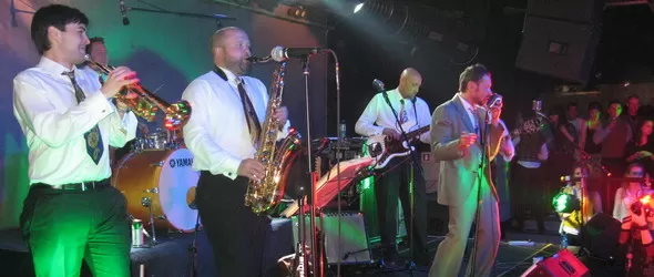 Без тиранти след Smugglers Swing Club 4