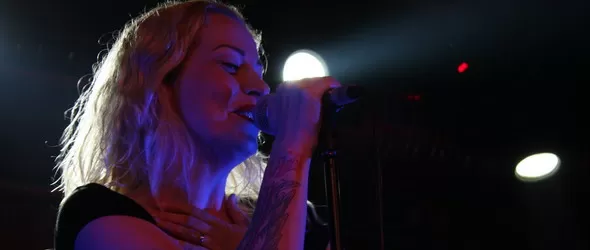 Anneke van Giersbergen омагьоса нашите меломани с харизма и глас
