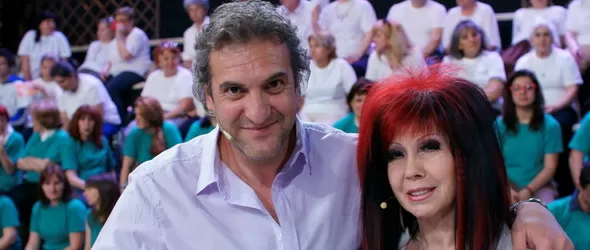 Музиканти, плеймейтка и актьори в Аз обичам България