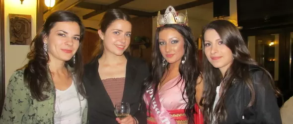 Хипнотик обраха овациите и розите на Казанлък