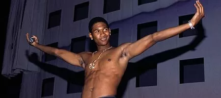 Ъшър стана татко