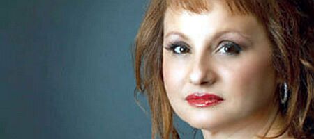 Тони Димитрова превзема зала 1 на НДК довечера