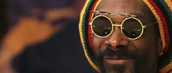 Снууп Дог загърбва оръжията и пее за мир в новия си албум