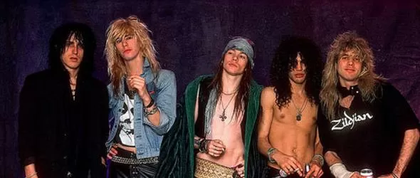 Победител в лотарията иска да събере Guns N Roses